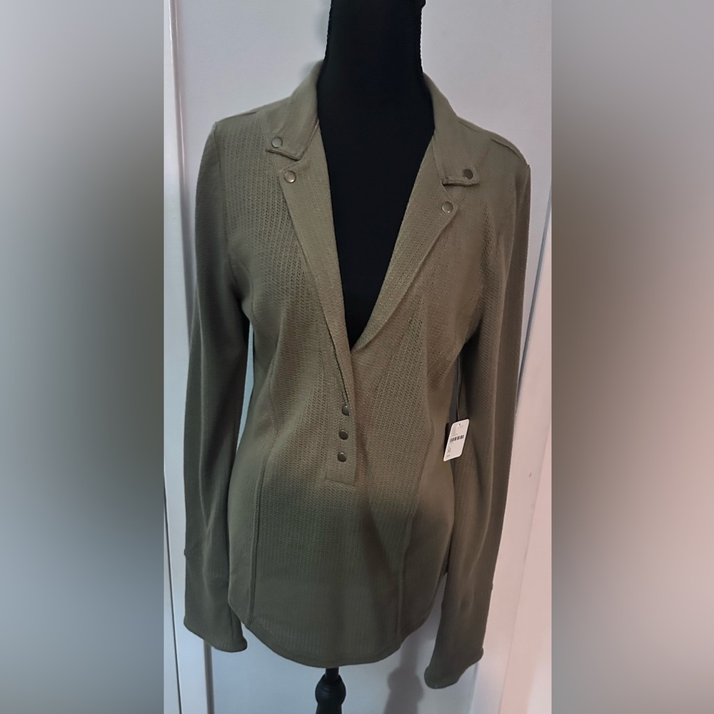 Super cozy Free People Waffle Knit Snap Henley Pullover Moss Green /